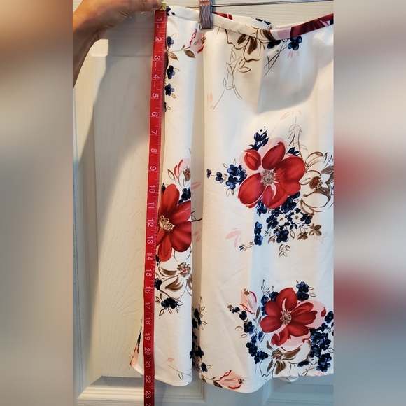 LOFT Skirt - Picture 4 of 4